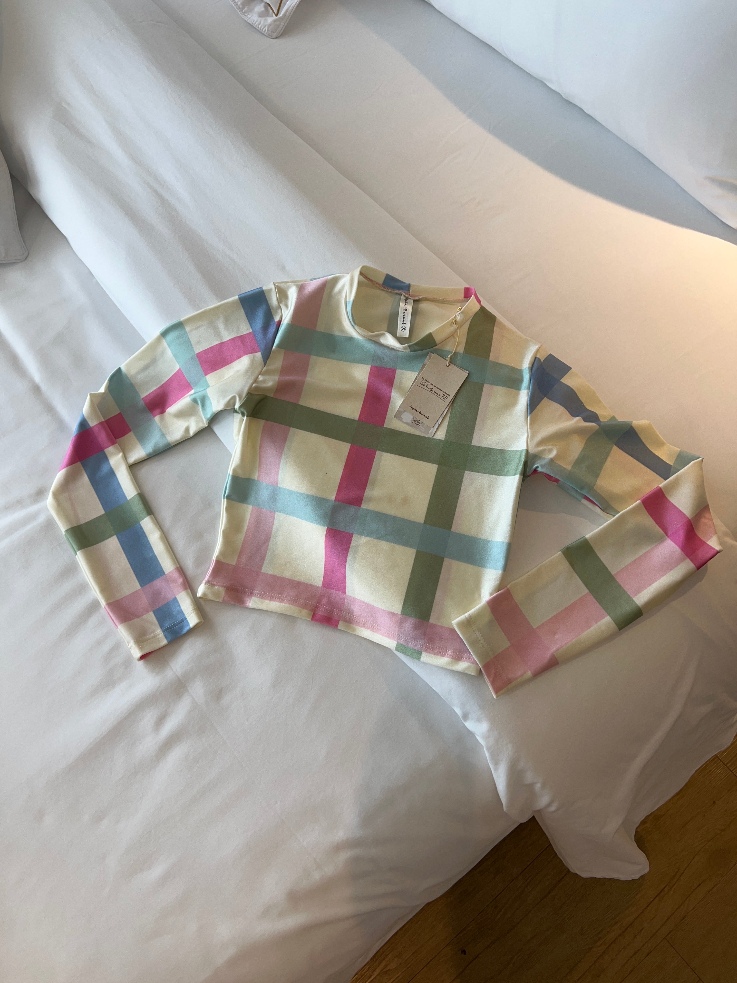 Top manga larga Iris